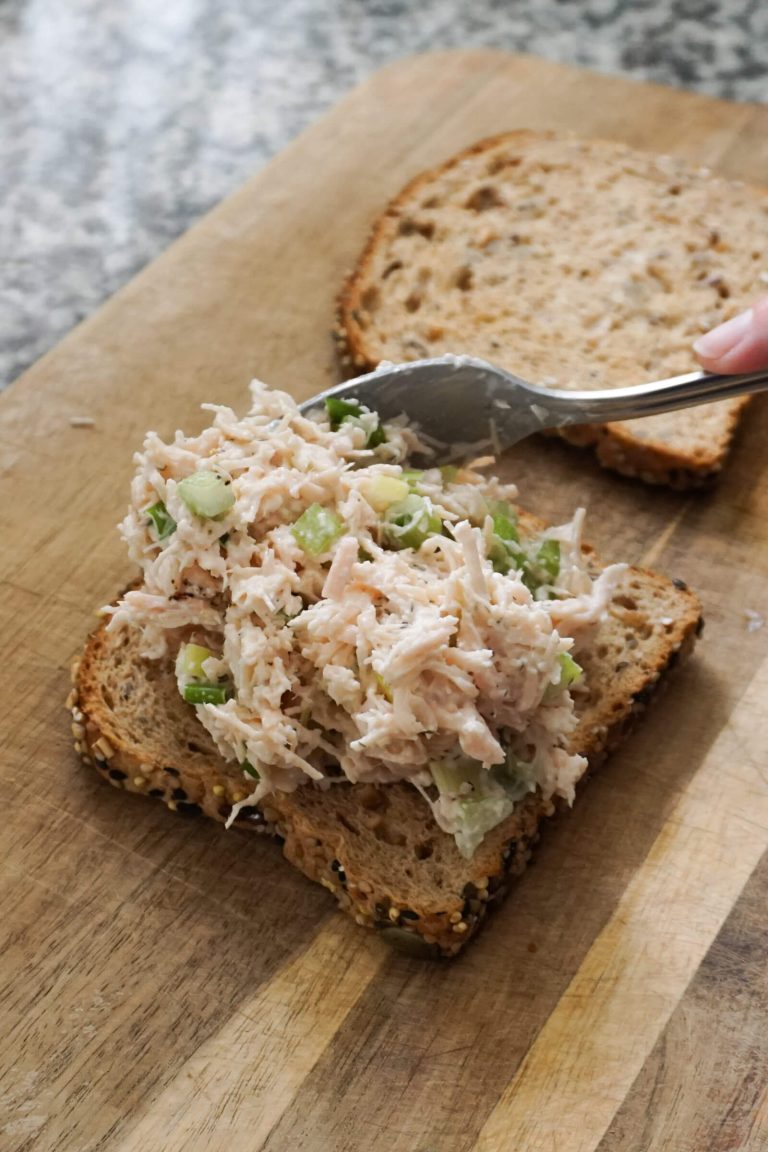 Quick canned chicken salad on high fiber bread as a quick lunch for busy moms