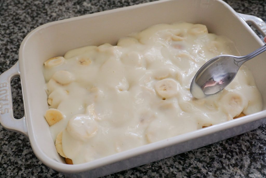 Adding homemade vanilla pudding to banana pudding 9x13 pan