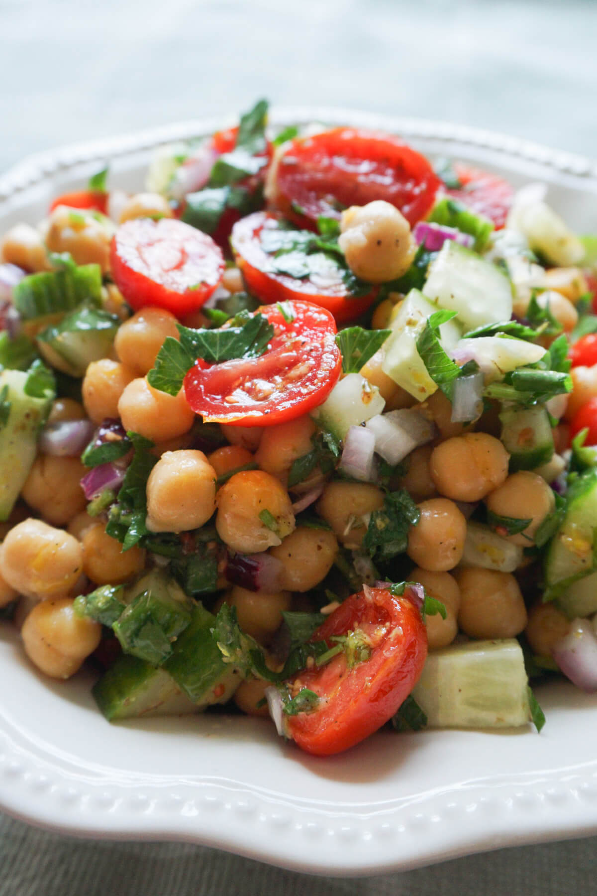 quick Mediterranean chickpea salad no feta for summer